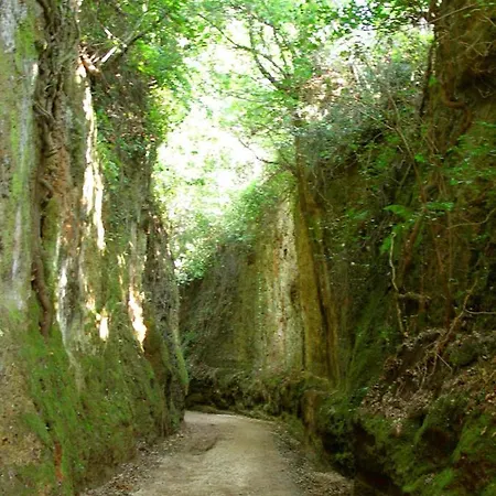 Sleeps 2 Wifi Sovana